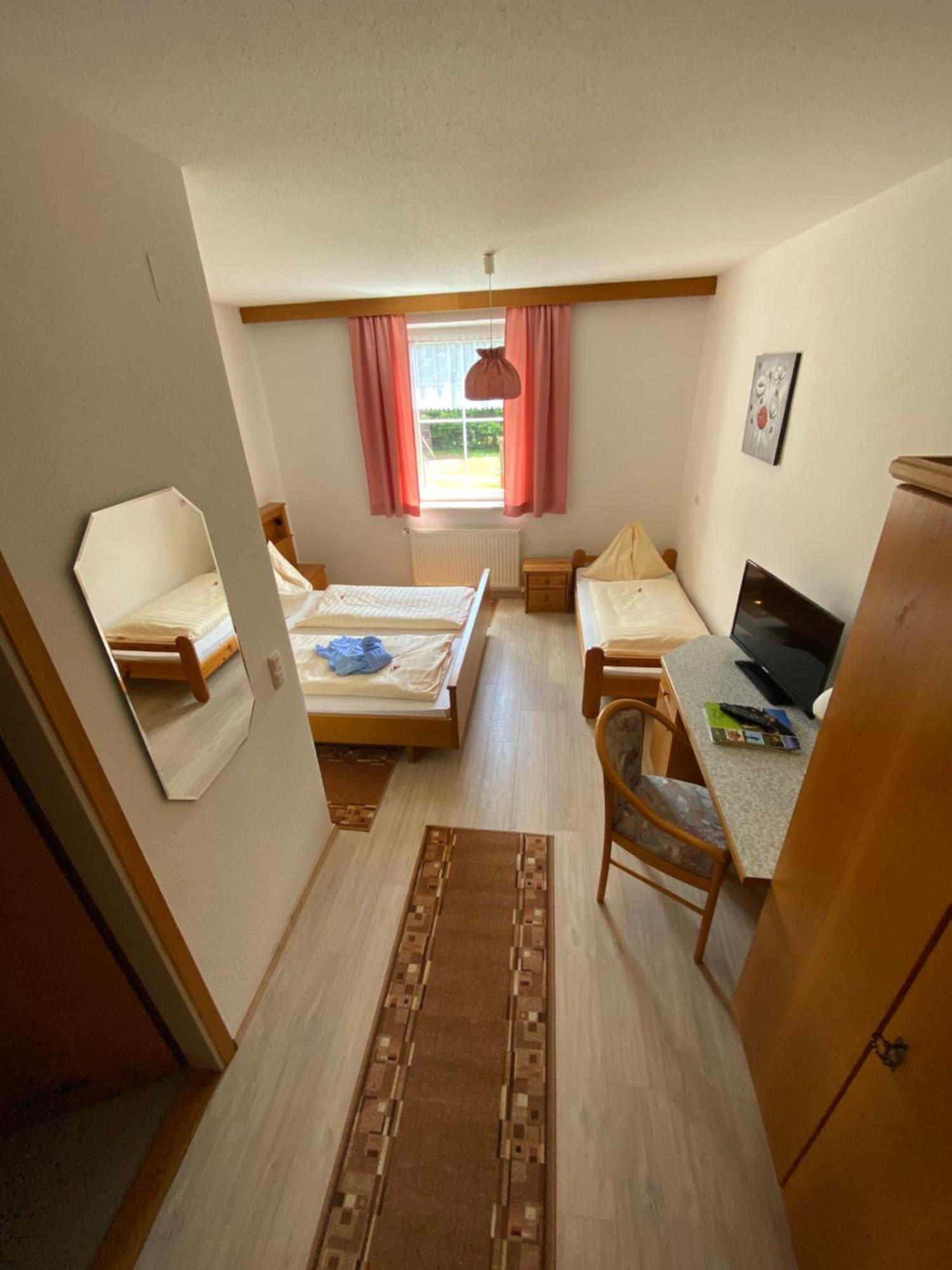 Gasthof Widenschek Thalheim Luaran gambar
